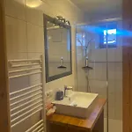 Haus Dilitz-theiner- Brunnenperle *